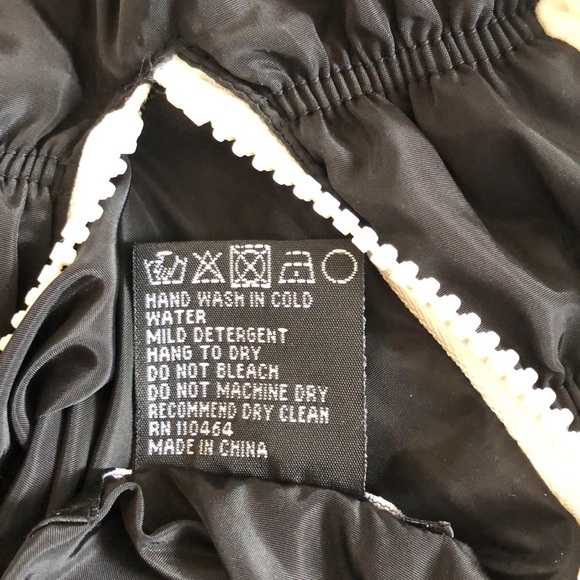 🎉HP🎉NWT Black Reversible Fleece Sherpa Trimmed Vest Sz M - Picture 10 of 12